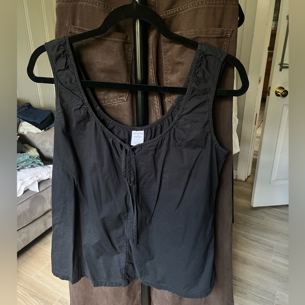 Black Sleeveless Tie Blouse